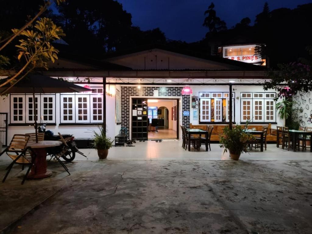 Vintage Guesthouse Танах-Рата Экстерьер фото